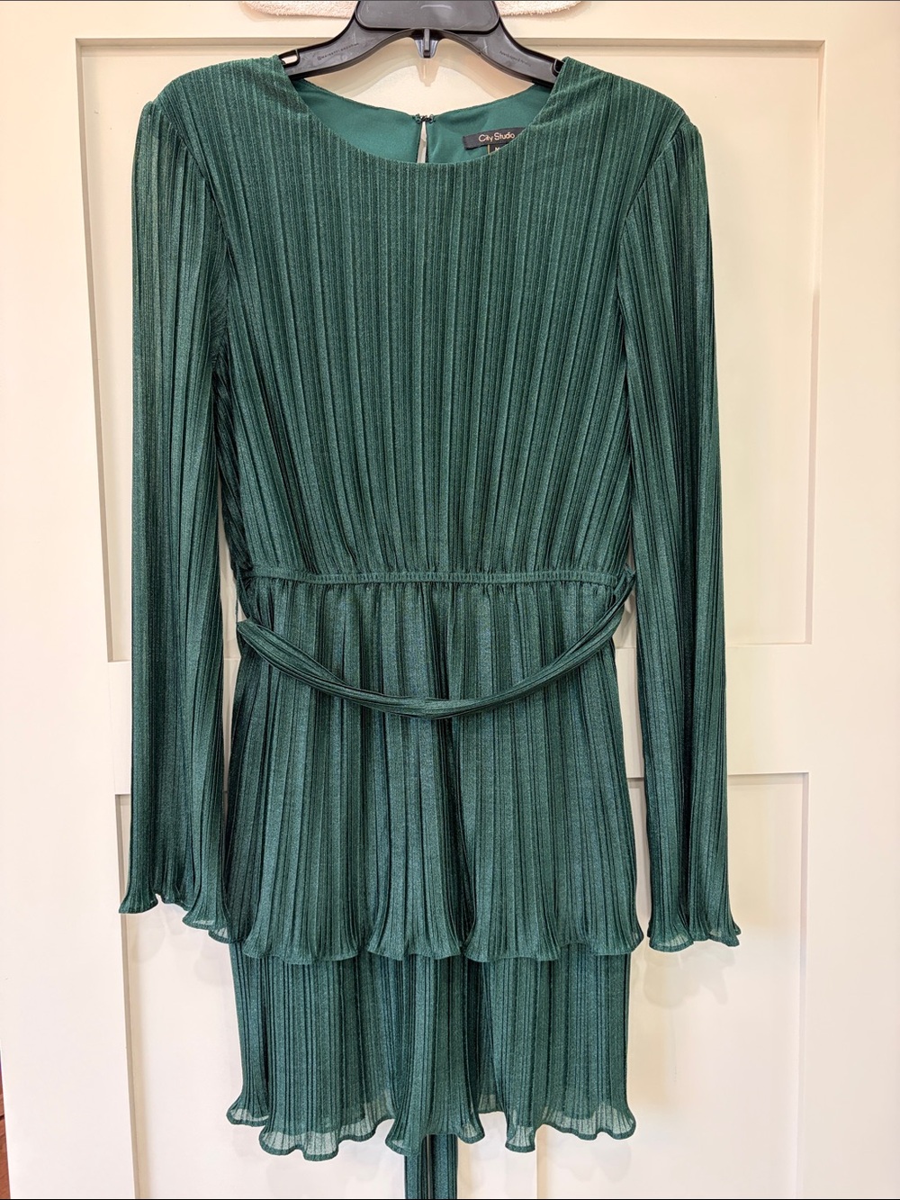 City Studio Deep Green Pleated Long Sleeve Tiered Dress